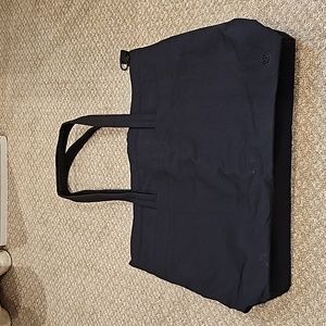 Lululemon carrying bag w zip top zip compartments